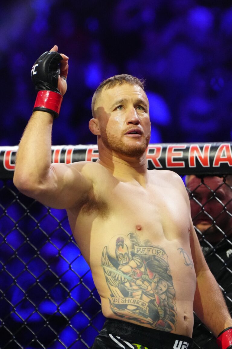UFC 324: gaethje conquista cinturão interino dos leves após vitória sobre pimblett
