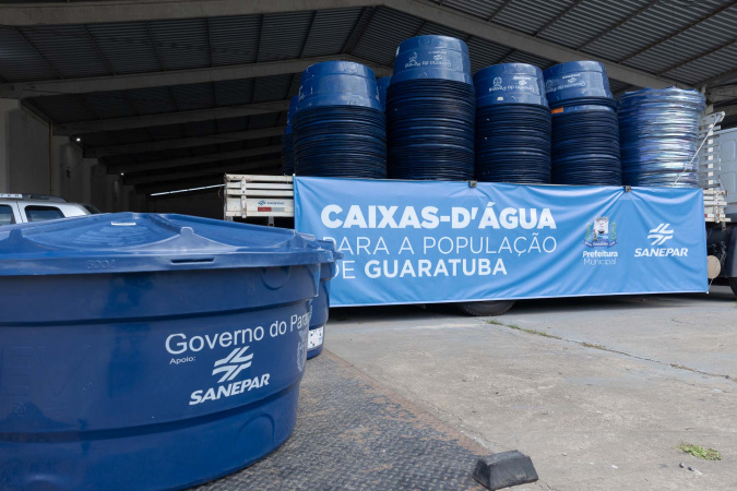 Sanepar distribui 1.500 caixas-d'água para famílias do Litoral do Paraná