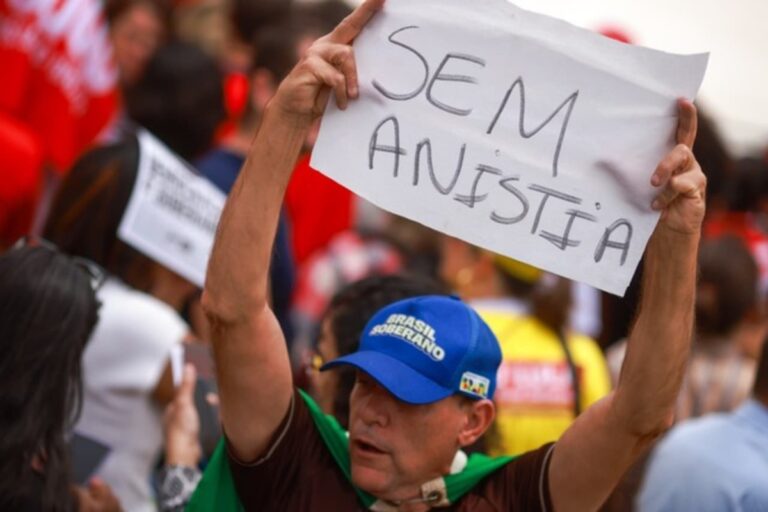 Congresso Avalia Reverter Veto ao PL da Dosimetria Após Recesso