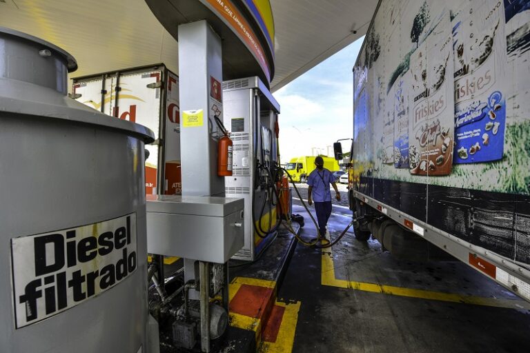 Governo antecipa efeitos da guerra no oriente médio na economia brasileira