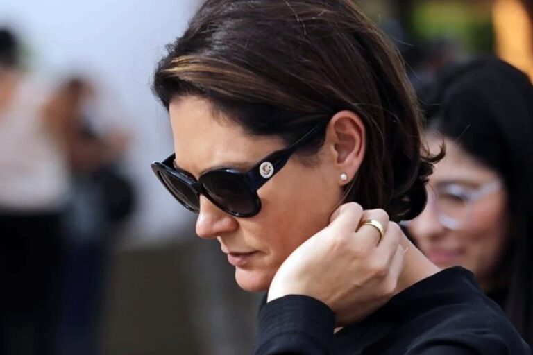 Michelle Bolsonaro exige relatório sobre atendimento na PF após queda de Jair Bolsonaro