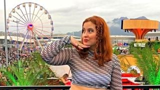 Marina Ruy Barbosa revela rotina rápida para cuidar do cabelo ruivo marcante