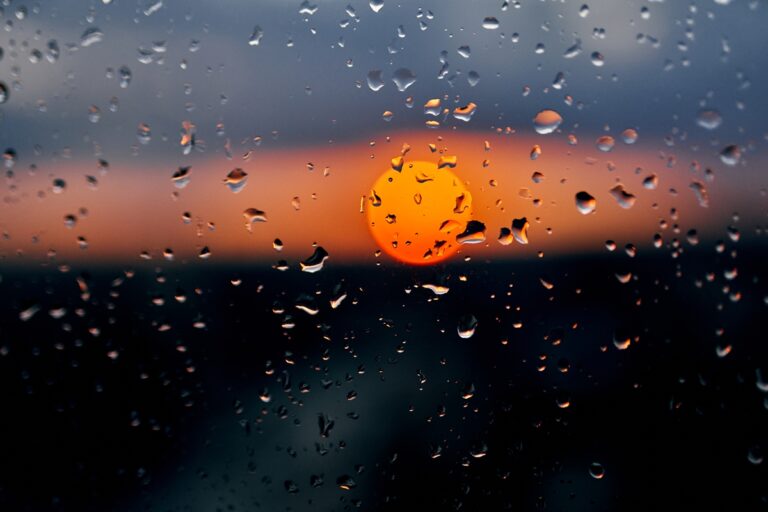 Frente Fria Traz Chuva e Calor Intenso Nesta Quarta pelo Brasil