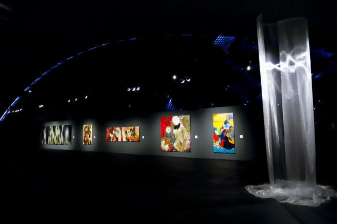 Exposição Através no Museu Oscar Niemeyer entra na última semana