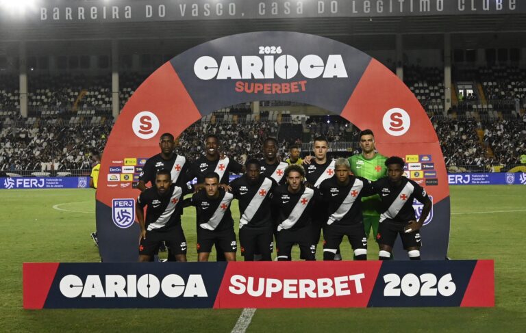 Rayan e Coutinho sobressaem em estreia do Vasco enquanto Piton decepciona