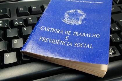 Jornada de trabalho de 40h pode elevar gasto público em até r$ 4 bilhões