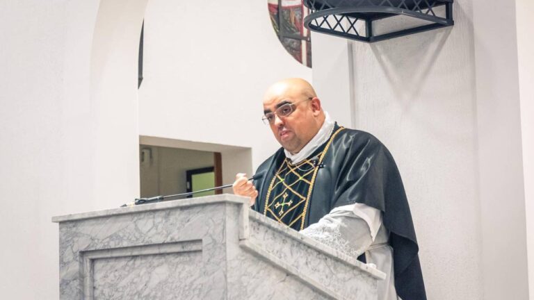 Padre José Eduardo pede arquivamento de inquérito sobre tentativa de golpe