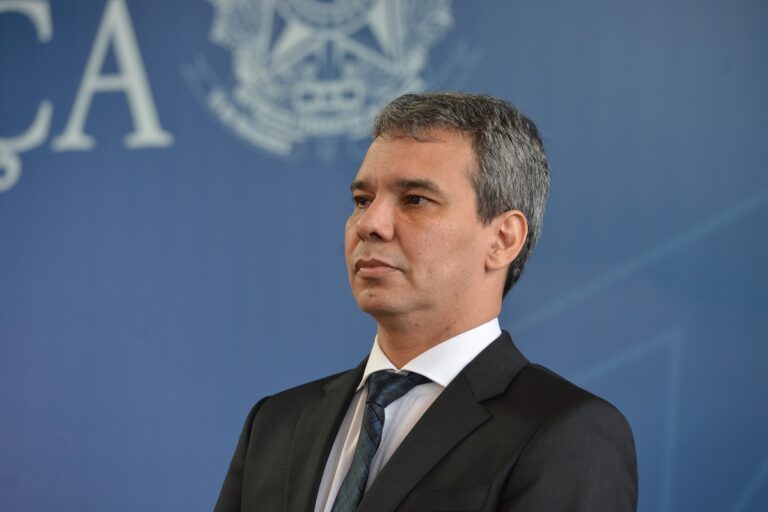 Ministro da Justiça anuncia ação de Estado contra o crime organizado