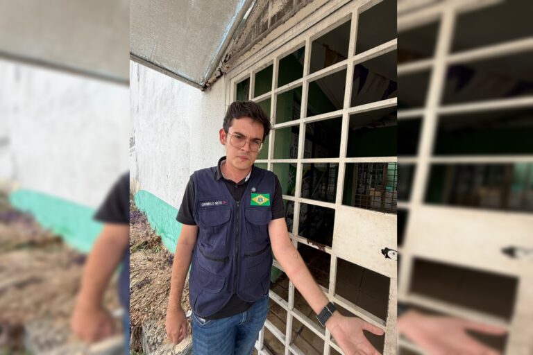 Deputado Carmelo Neto registra ocorrência após vigilante fechar portão em seu braço