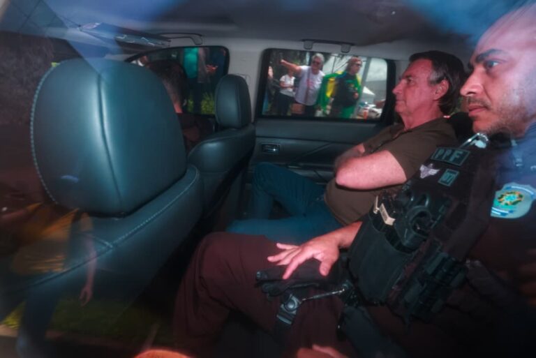 Bolsonaro inicia cumprimento de pena na Papudinha com estrutura diferenciada