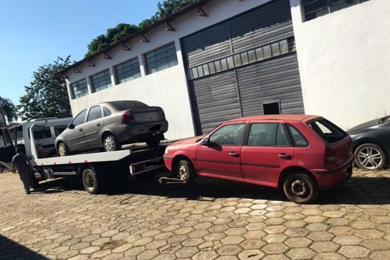 Leilão de carros em Goiás anuncia lance inicial zerado para modelos diversos