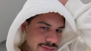 Virginia e Vini Jr. exibem pijamas combinando e apelido carinhoso em Madrid