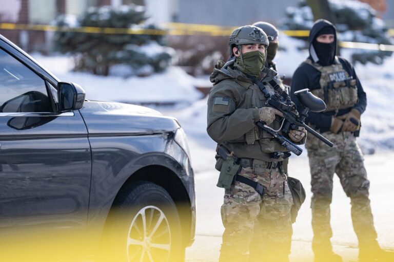 Agentes federais reforçam segurança em Minneapolis após protestos