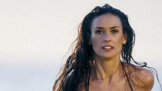 Demi Moore gera preocupação por aparência magra na premiação Actor Awards