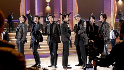 Transmissao global do show de retorno do BTS na Netflix em marco