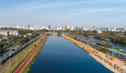 SP intensifica limpeza e retira quase 44 mil toneladas de lixo do Rio Pinheiros em 2025