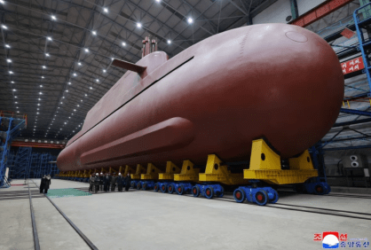 Coreia do Norte reforça arsenal nuclear após conflito no Irã
