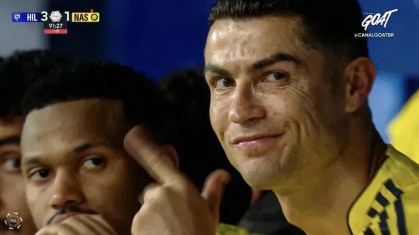 Cristiano Ronaldo reage com gesto polêmico após derrota do Al-Nassr