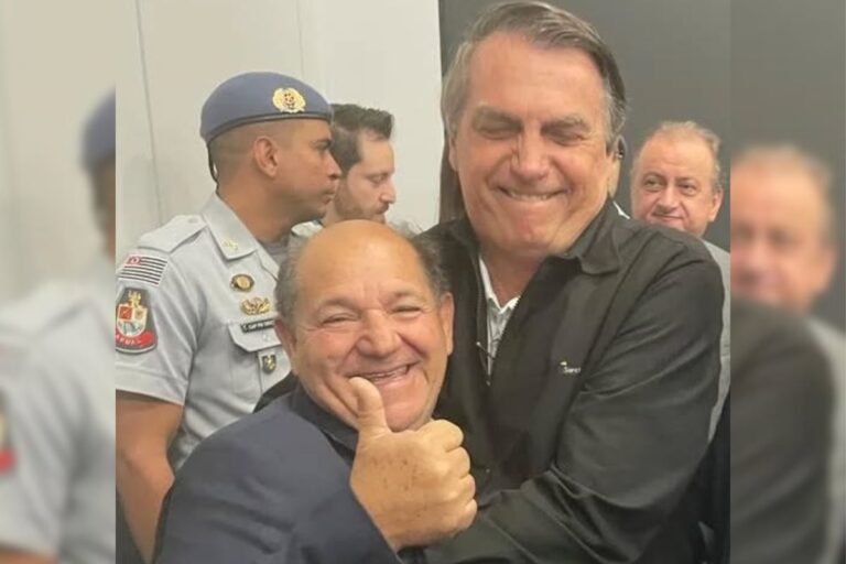 Deputado do PL solicita visita a Bolsonaro com participação de pastor Valdemiro