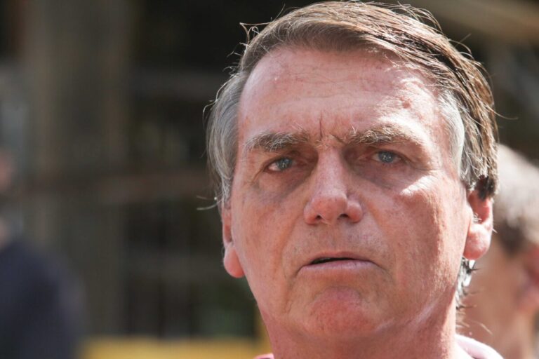 Bolsonaro pede visita do padre Paulo M. Silva na Papudinha