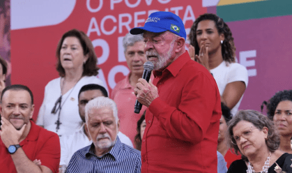 Lula afirma que eleição de 2026 será uma guerra e descarta estilo pacífico