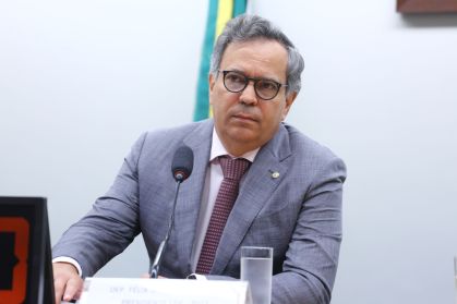 Operação Overclean investiga desvio de emendas com participação de deputado Félix Mendonça Jr.