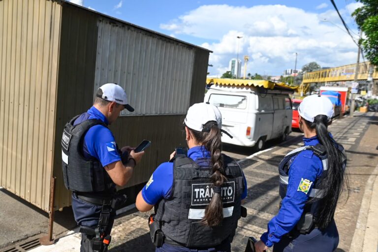 Prefeitura de Ponta Grossa reforça fiscalização e apreende Kombi com R$ 125 mil em débitos