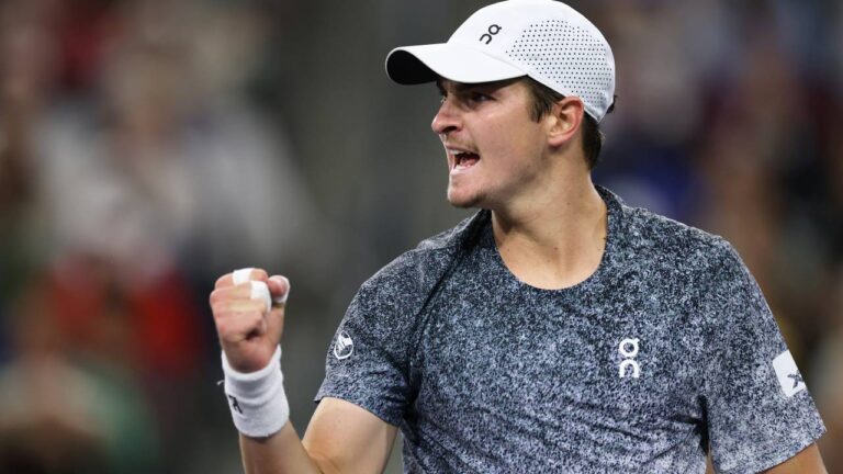 João Fonseca enfrenta desafios no Masters 1000 de Miami com possível duelo contra Carlos Alcaraz