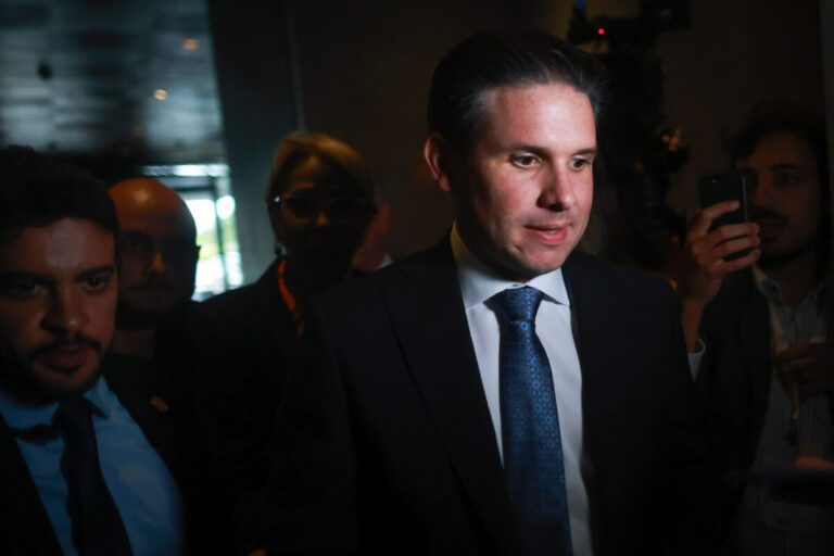 Hugo Motta compromete-se a pautar projeto de lei sobre trabalho por aplicativos no primeiro semestre