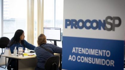 Procon-SP fiscaliza 409 papelarias e identifica irregularidades em 146 estabelecimentos