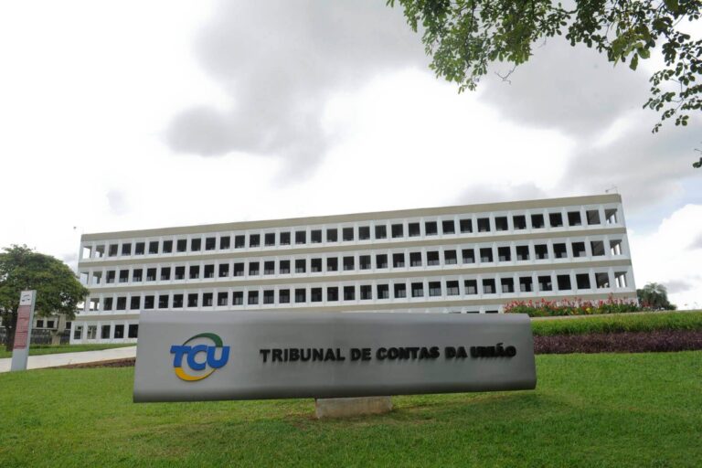 Centrão tem maioria no TCU que analisará liquidação do Banco Master