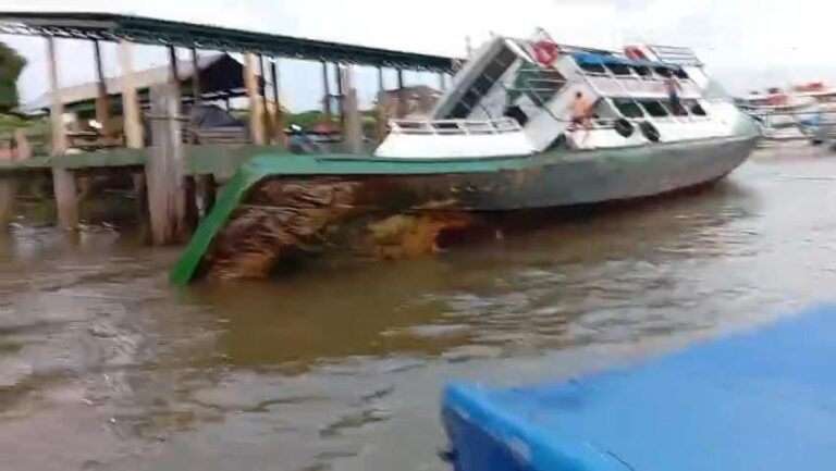 Naufrágio de embarcação com cerveja impacta Marajó