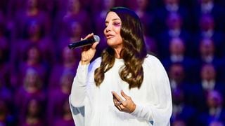 Ivete Sangalo quebra ossos do rosto após desmaio e passa por cirurgia