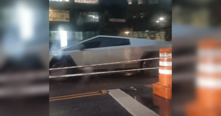 Acidente entre Tesla e motociclista em São Paulo gera investigação