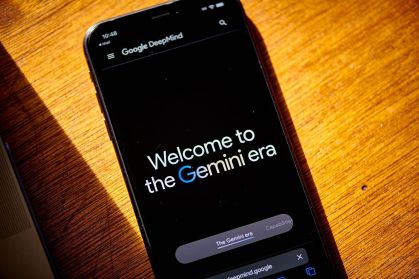 Apple reforça a siri com inteligência artificial do google