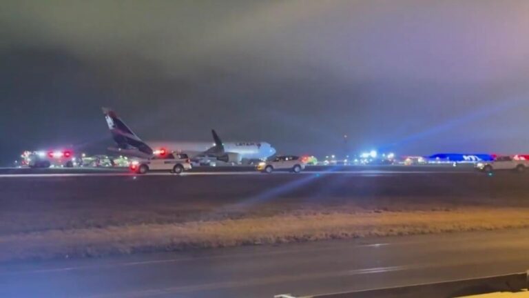Pneus de avião da Latam estouram em pouso nos EUA sem feridos