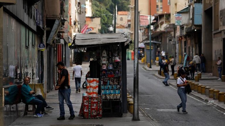 Venezuelanos vivem ansiedade e medo após queda de Maduro em 2026
