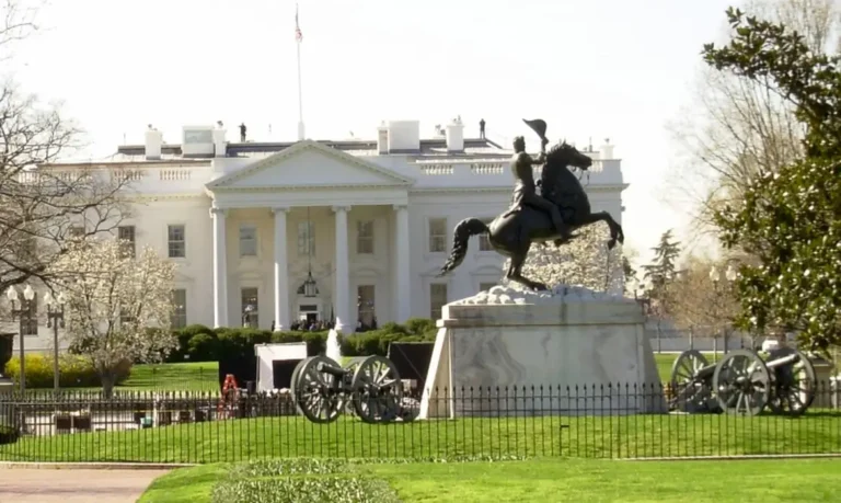 Lula anuncia viagem a Washington em março para encontro bilateral com Trump