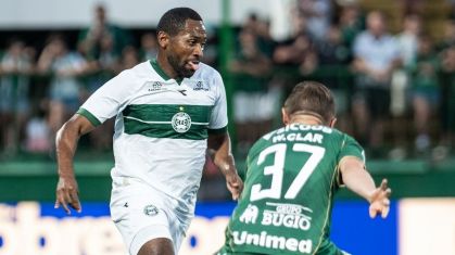 Chapecoense demonstra resiliência e assegura empate em 3 a 3 contra Coritiba na Arena Condá