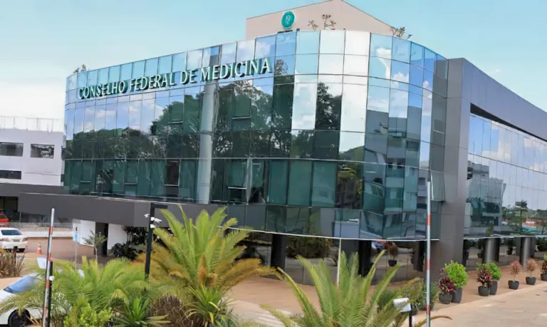 CFM avalia usar Enamed como critério para registro de médicos