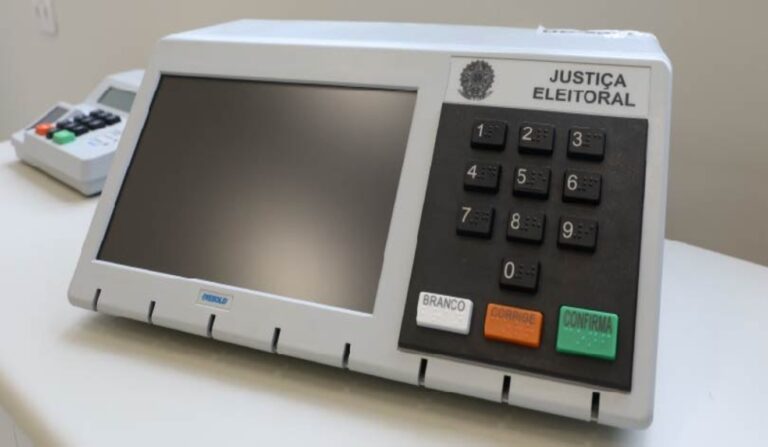 Eleitores convocados para mesário em 2026 devem ficar atentos às notificações