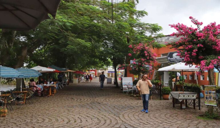 Carnaval 2026: cinco destinos no Paraná para escapar da folia com tranquilidade