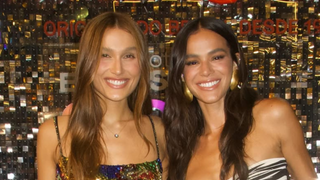 Shawn Mendes declara amor por Bruna Marquezine durante Carnaval 2026 em Salvador