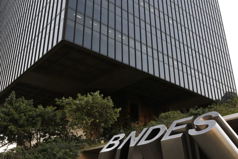 Bndes amplia renegociação para operações da safra 24/25 com prazo curto