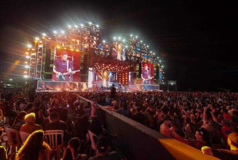 Shows de Edson e Hudson e Eduardo Costa atraem 165 mil em Matinhos