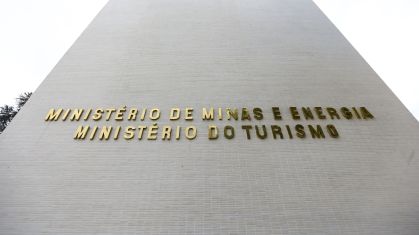 Secretário-executivo do Ministério de Minas e Energia anuncia saída para advocacia privada