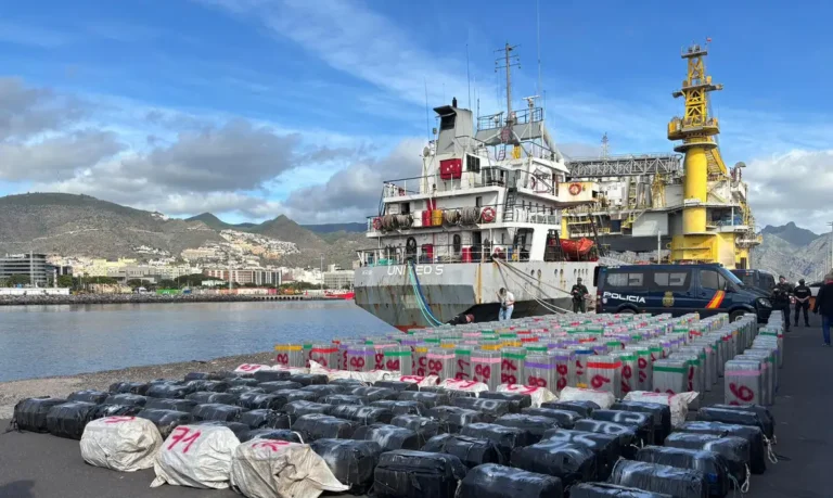 Cocaína apreendida em navio que saiu do Brasil chega à Espanha