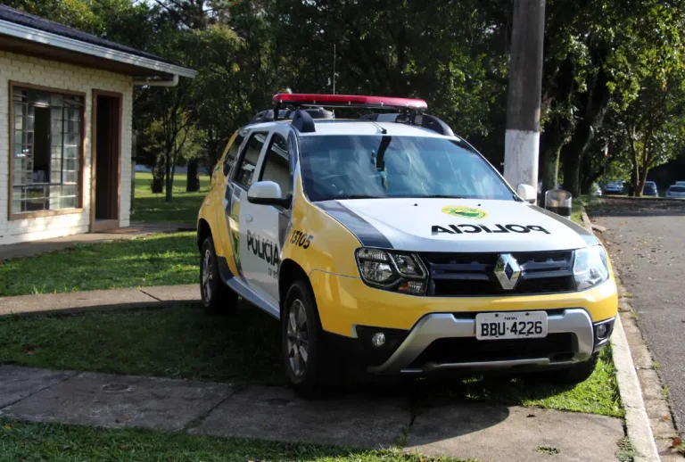 Homem agride irmã e esfaqueia cunhado em flagrante violento