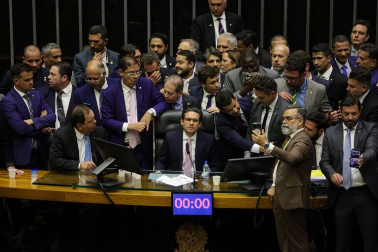 Líderes da Câmara aliados a Hugo Motta devem manter comando em 2026