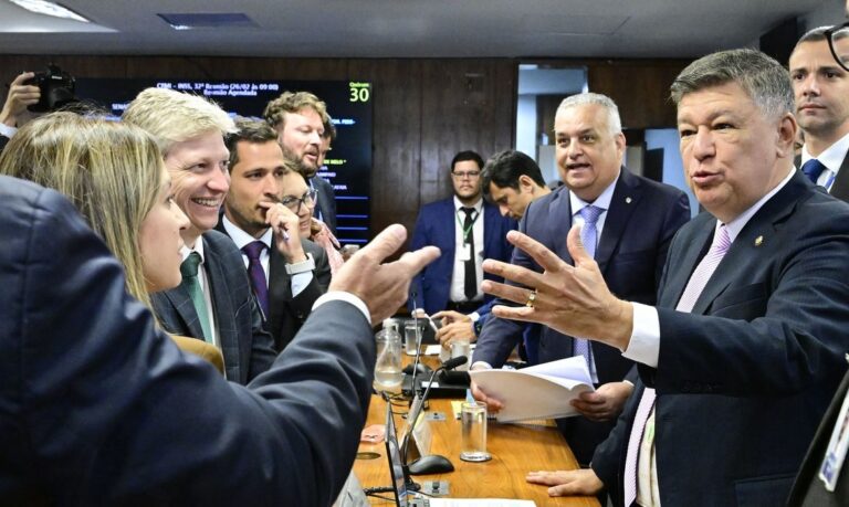 CPMI do INSS aprova quebra de sigilo de lulinha